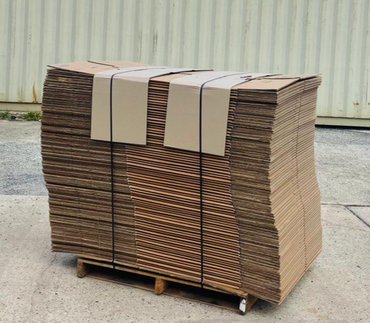 1 Pallet of Wardrobe Box Heavy Duty Port-a-Robe Including Rails