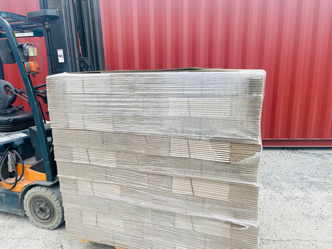 1 x Pallet of Moving Boxes - Crystal
